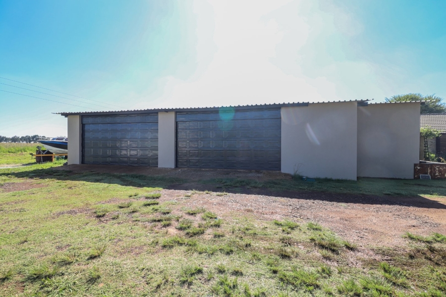 Commercial Property for Sale in La Hoff North West